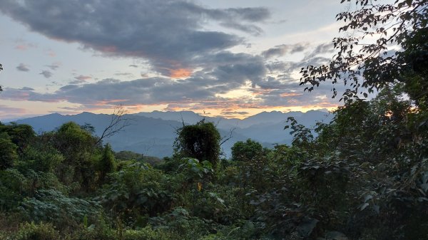 三汀山的日出鳶嘴山的夕陽1158343