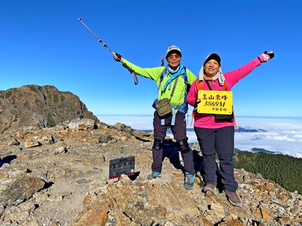 終於踏上十峻之首玉山東峰   2020/10/7-8