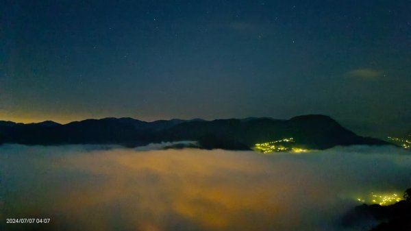 翡翠水庫壩頂星空夜景 #琉璃光雲海 &曙光 #觀音圈 7/72545297