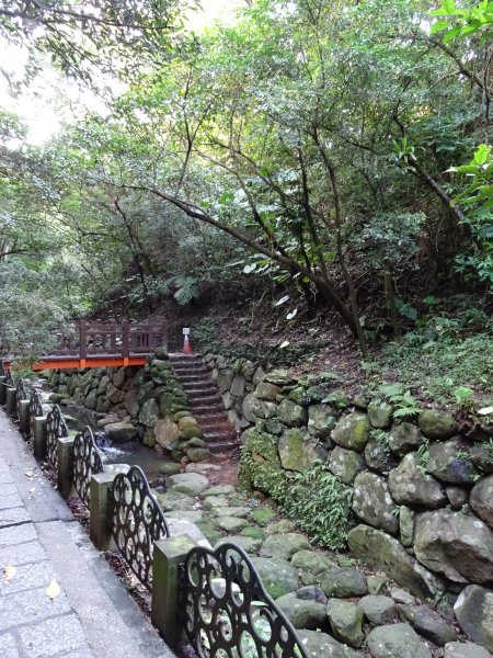 台灣小百岳第13座台北南港-南港山767767