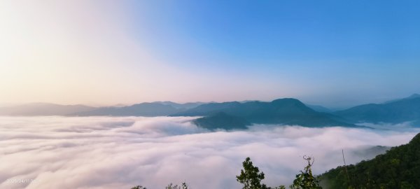 #琉璃光雲海 #琉璃光雲瀑 #日出雲海 #雲瀑 #楓紅 4/11 & 4/12快閃 #大棟山2757875