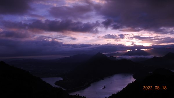 佛陀世界追日出/雲海功敗垂成(俯瞰石門水庫)1810491