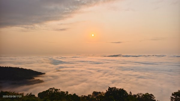 #馬那邦山 #夕陽 #雲海 #雲浪 3/82730347