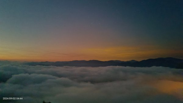 翡翠水庫壩頂 #琉璃光雲海 #曙光日出 #雲海 9/22585715