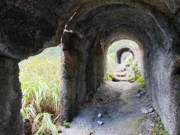 瑞芳區金瓜石砲台山+無耳茶壺山(黃金三稜)+煙囪(山)稜(黃金二稜)+水管路O型2926180