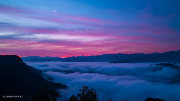 跟著雲海達人山友追雲趣 #琉璃光雲海 #火燒雲雲海 5/92782969