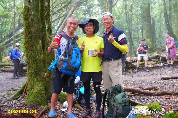 加里山~山貓趴趴走1084803