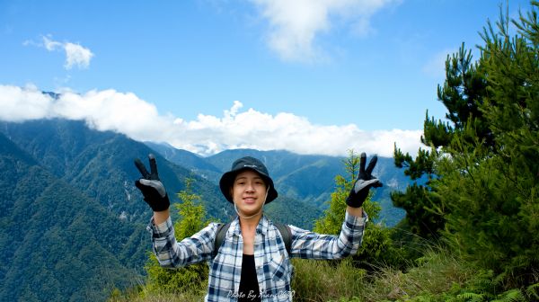 麟趾山賞雲霧繚繞的玉山群峰361796