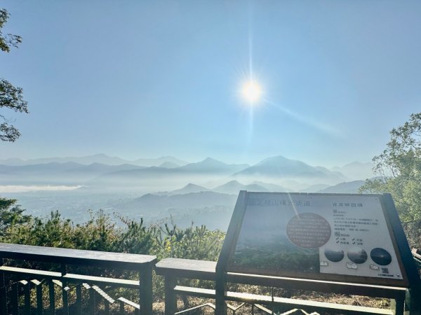 金龍山看山嵐風情2679512