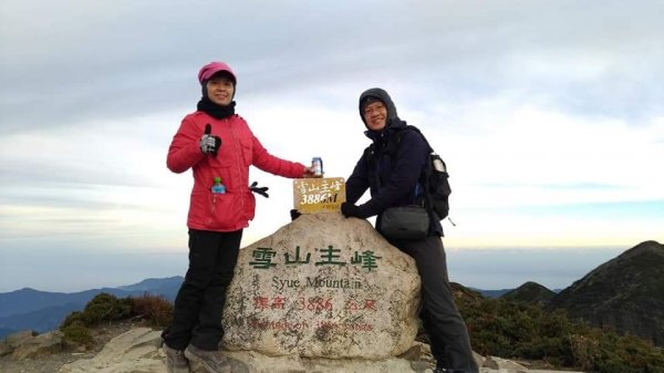 夢遊般的雪山主東峰之旅