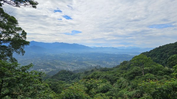 【關刀有兩把，簡單的先拿！😁😁】出關古道-聖關段，小百岳#036關刀山，就叫它小關刀吧。3061684