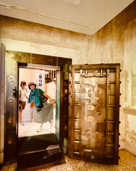 雨天備案💙 台灣博物館的古生代館-台大動植物館免費參觀-北投♨️季2799026