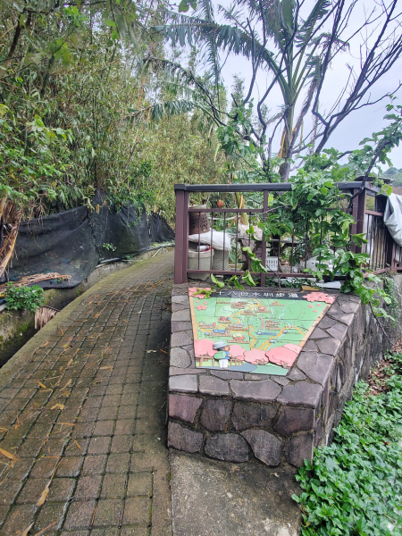 十八份水圳＞頂湖公車站