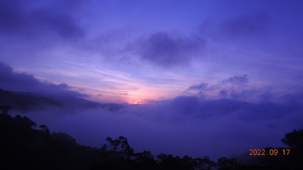 十三股山(永安社區/台北花園公墓)日出雲海&二格山白牆槓龜 9/171845167