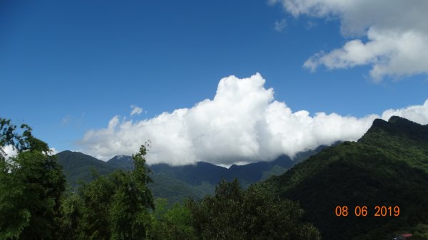 蟬鳴鳥叫蝶飛舞-復興三尖之夫婦山645448