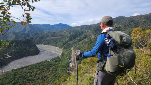 巴層巴墨山2689056