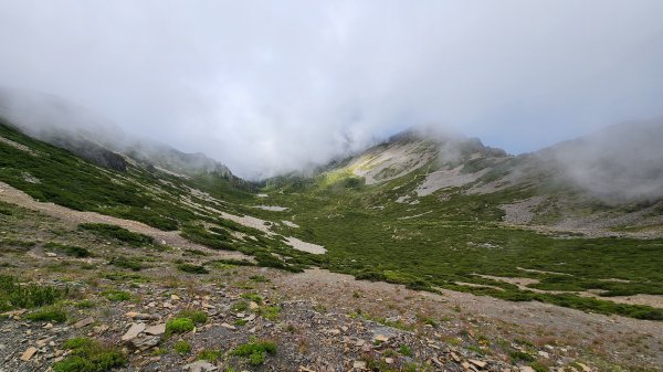 用雙腳邁向絕世美景-志佳陽上雪山下翠池2558903