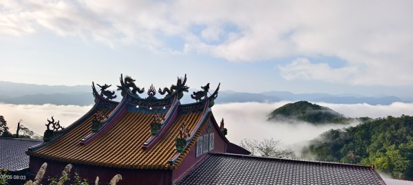 #新店四十份 #翡翠水庫壩頂 #覺真宮 #雲海 #日出 #雲瀑 #霧虹 1/52977329