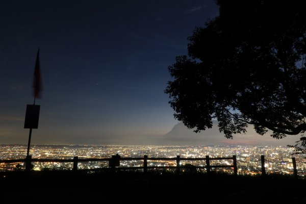 2025-05-17 三汀山夜爬封面