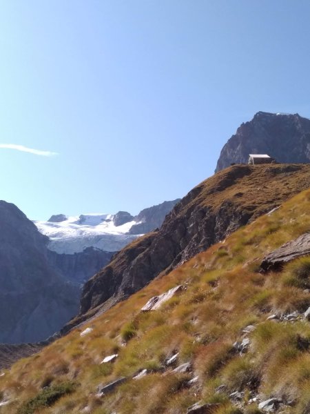 瑞士馬特杭峰的右臉：Schönbielhütte 步道2633666