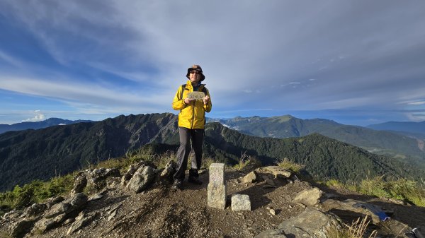 20240810-0811 閂山+鈴鳴山封面