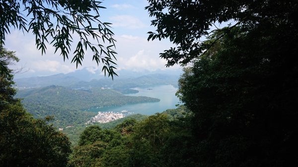 水社大山風光封面