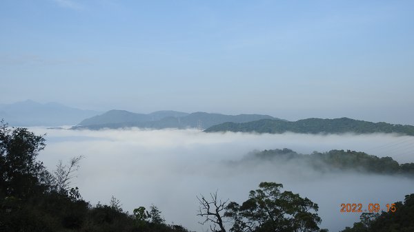 石碇二格山雲海+雲瀑+日出+火燒雲 9/151843673