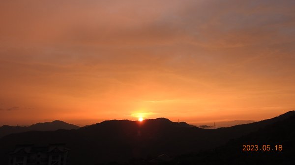 5/20我愛您新店四十份翡翠水庫壩頂日出雲海&5/182154207