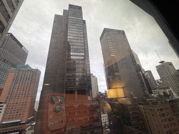 [紐約馬之行-01] 2025_1031 領紐約馬拉松物資2940491