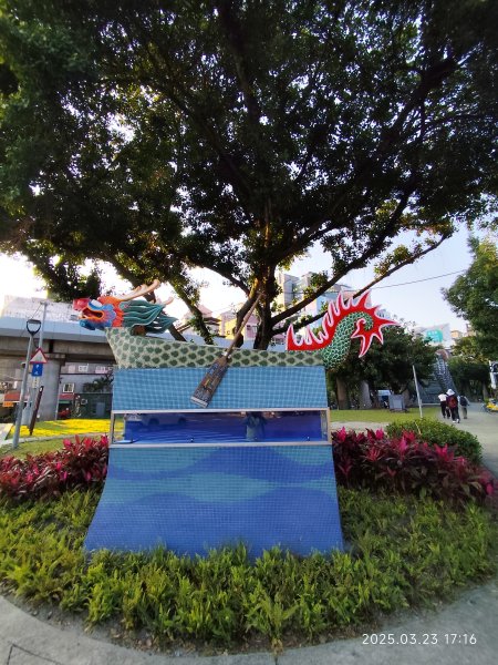 【臺北大縱走 5】碧山巖→忠勇山越嶺步道→金龍產業道路→圓明寺步道→鄭成功廟步道→文間山→劍潭山步道2744927