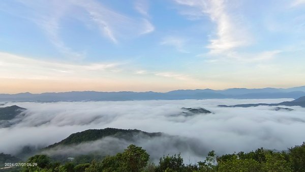 石碇趴趴走追雲趣 - 夜景 #琉璃光雲海流瀑 & 曙光火燒雲 & 藍天 #雲海流瀑 7/1&102539175