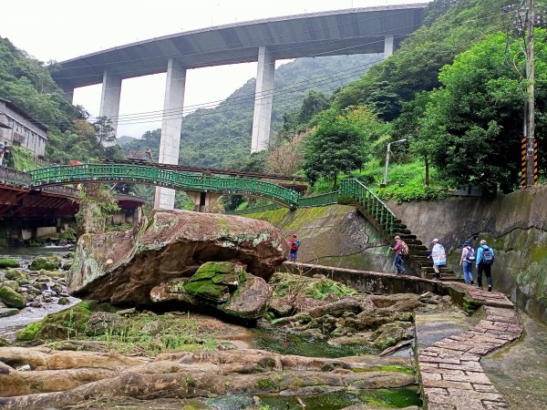 漫遊淡蘭古道石碇段：淡蘭山徑-外按古道、烏塗溪步道