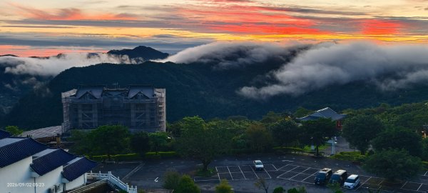 #新店四十份 #翡翠水庫 #日出 #雲瀑 #火燒雲 #雲海 9/23114392