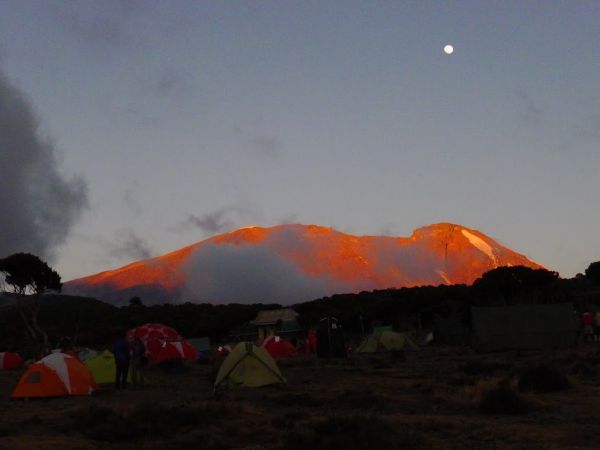 非洲最高峰吉力馬札羅山攻頂紀實235748