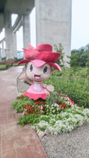 橋聳雲天綠雕園區1753786