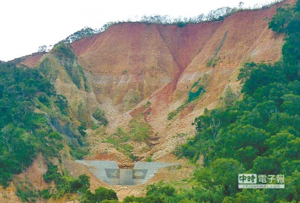 【新聞】鐵砧山崩塌地整治 融入歷史典故