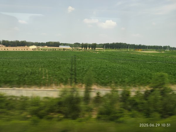 高鐵山西大同南站至北京清河站、北京胡同2842143