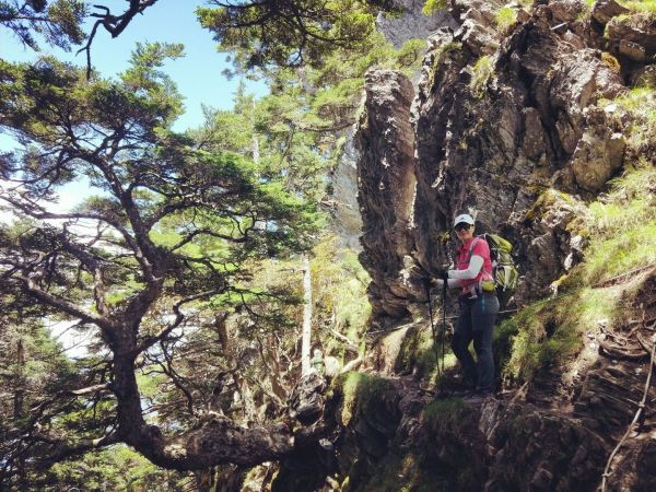 畢羊鉅山縱走389006