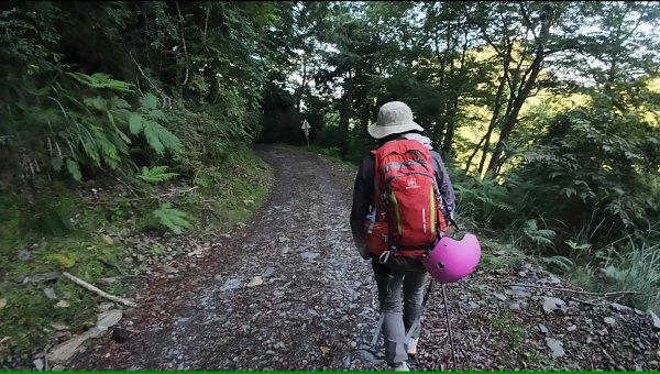 大霸群峰:大霸尖山、小霸尖山、伊澤山、加利山、耶巴奧山2849573