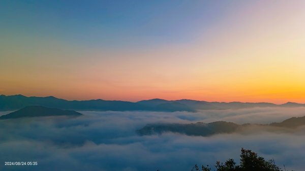 北宜郊山之濫觴 #琉璃光雲瀑  #琉璃光雲海 #日出雲海 #觀音圈雲海 8/242579097