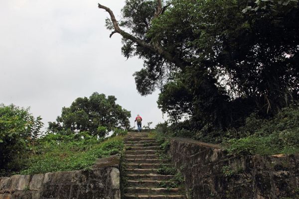 奇岩山.唭哩岸山.軍艦岩.丹鳳山七峰O型405522