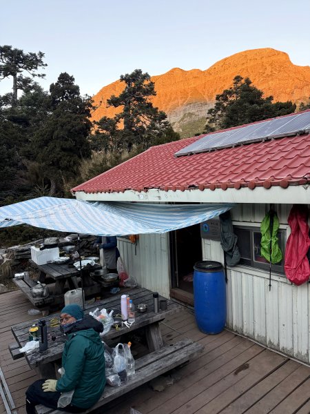 大眾運輸登 雪山西稜 (中雪山未竟) 2025/12/3~92970026