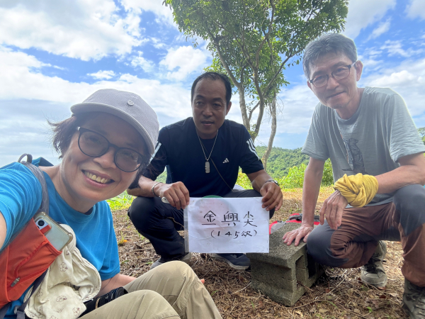 象山微秘境 2025 D0803 「象山不二法門」石雕秘境→ 象山峰  → 和興炭坑 →金興尖