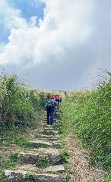 大屯山(小百岳# 001) &小油坑山2898880