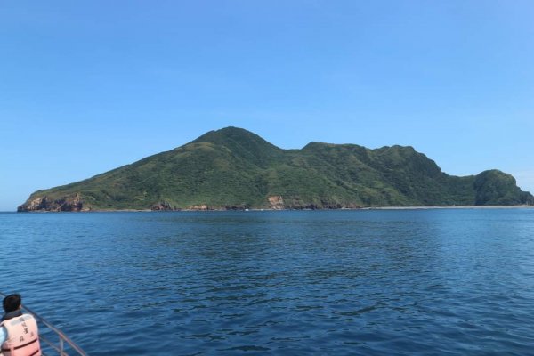 龜山島。毛柿公 龜尾湖 龜卵步道 四0一高地  普陀巖 牛奶海 坑道 礫灘 國民學校  烏龜怪方蟹2256311