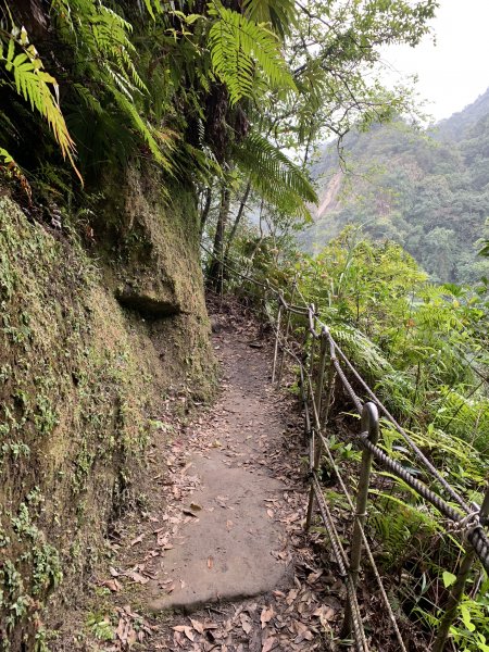 孝子山、慈母峰及普陀山860506