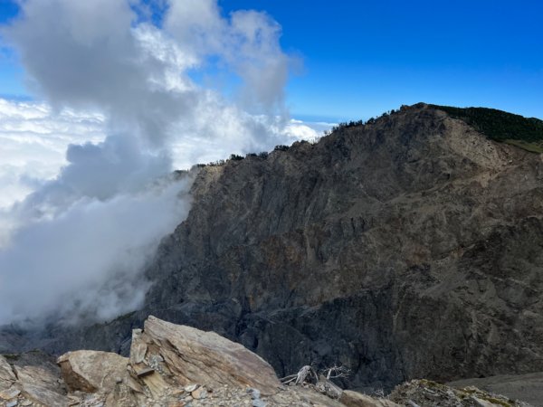 是不是有南字的山特別難成行南湖大山1875297