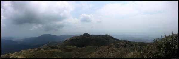 七星山主峰東峰（苗圃登山口）361577