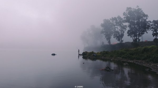 【海外健行】黯然消魂的火山攀登：龍目之巔林賈尼火山2823259