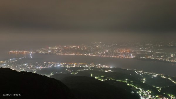 晨霧瀰漫的觀音山2476126
